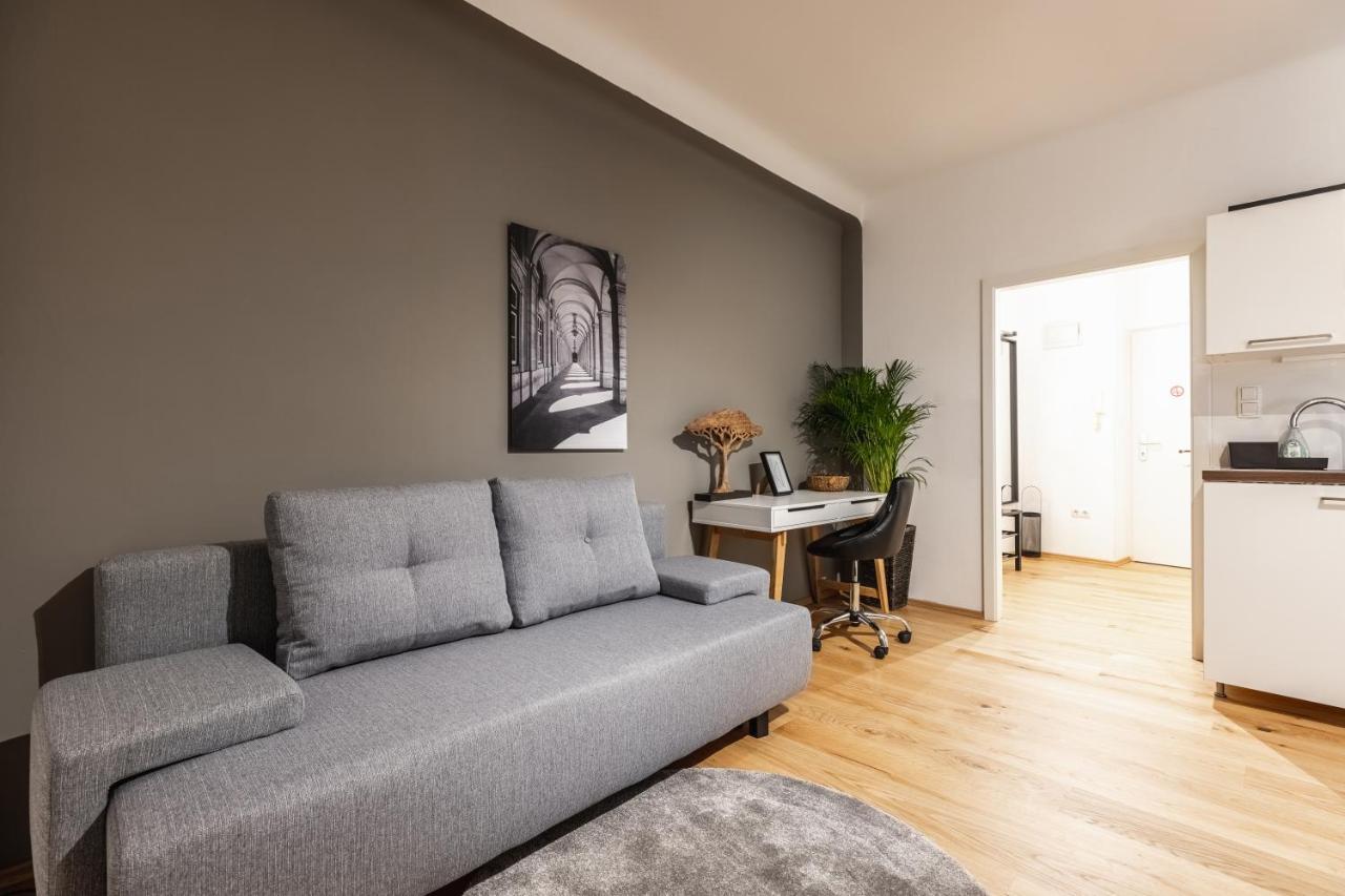 Cozy Studio Apartment Located In Vienna'S Vibrant City Center ภายนอก รูปภาพ